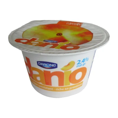 Danio Pêche (2,4 % MG) Danone