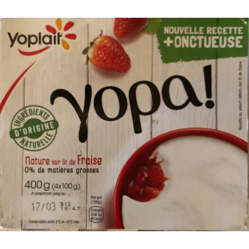 Recette au yaourt nature, sur lit de fraise Ray yopa